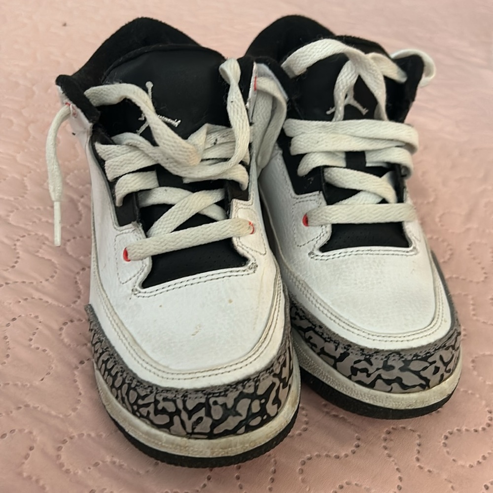 Jordan 3 cement - Picture 3 of 6